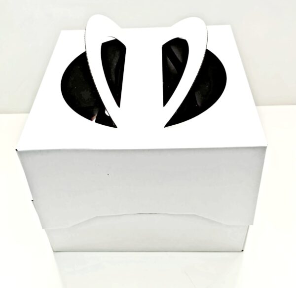 Коробка для торта с ручкой и верхним окном 260*260*200 мм, гофрокартон, белая Коробка для торта с ручкой и верхним окном 260*260*200 мм, гофрокартон, белая