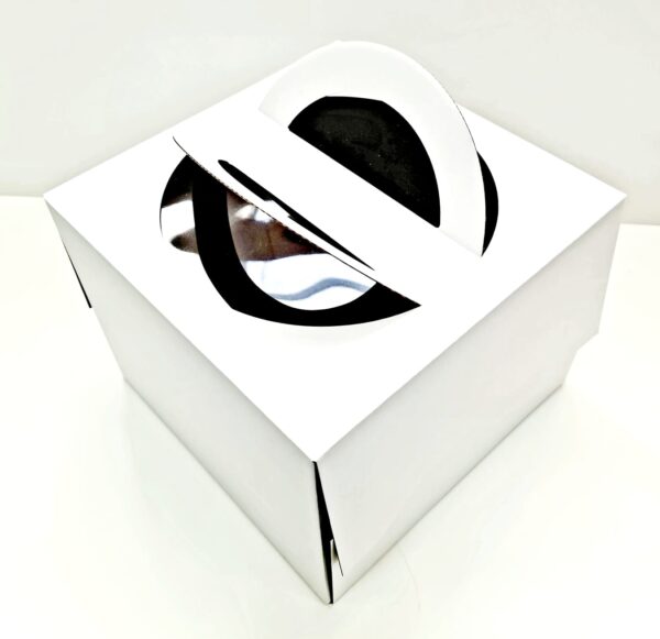 Коробка для торта с ручкой и верхним окном 260*260*200 мм, гофрокартон, белая Коробка для торта с ручкой и верхним окном 260*260*200 мм, гофрокартон, белая