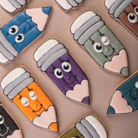 Сахарные фигурки мини-медальоны Глазки 10х15 мм, 250 гр Сахарные фигурки мини-медальоны Глазки 10х15 мм, 250 гр