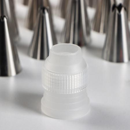 Набор насадок кондитерских Доляна, 24 шт, d=1,5 см, адаптер, насадки в ассортименте