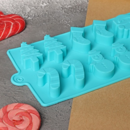 Форма для льда и шоколада «Новый год», 21,5×10 см, 12 ячеек