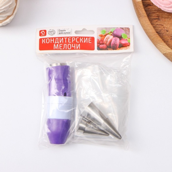 Набор кондитерский Доляна «Радость», 15 предметов: 5 кондитерских мешков, 6 насадок, адаптер, насадки