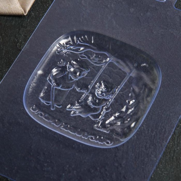 Форма пластиковая для шоколада "Счастливы вместе. Качели" 21×14 см