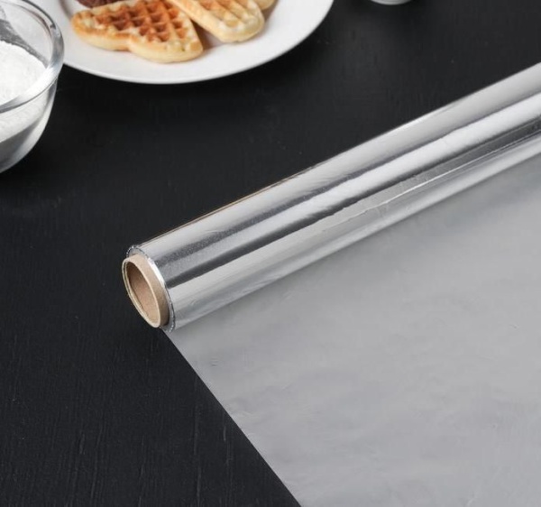 Фольга алюминиевая бытовая «Саянская. Универсальная», ширина 29 см, 11 мкм, рулон 10 м