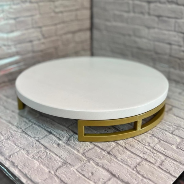 Тортовница деревянная на металлической ножке, d-30 см, h-5 см, белый/золото