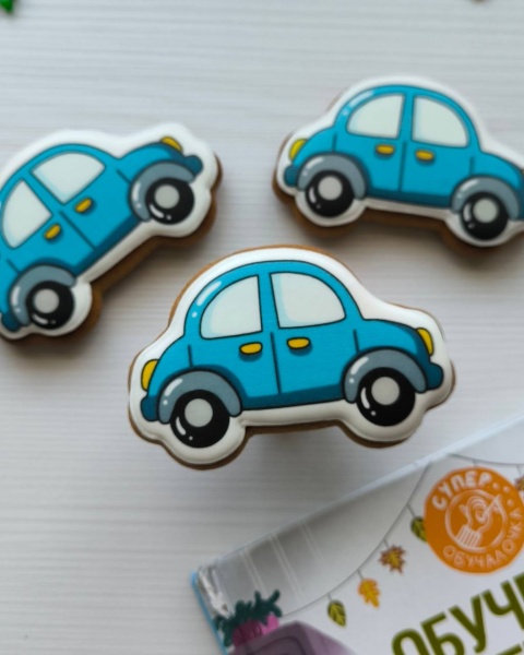 Пряник имбирный "Машинка голубая", 10 см
