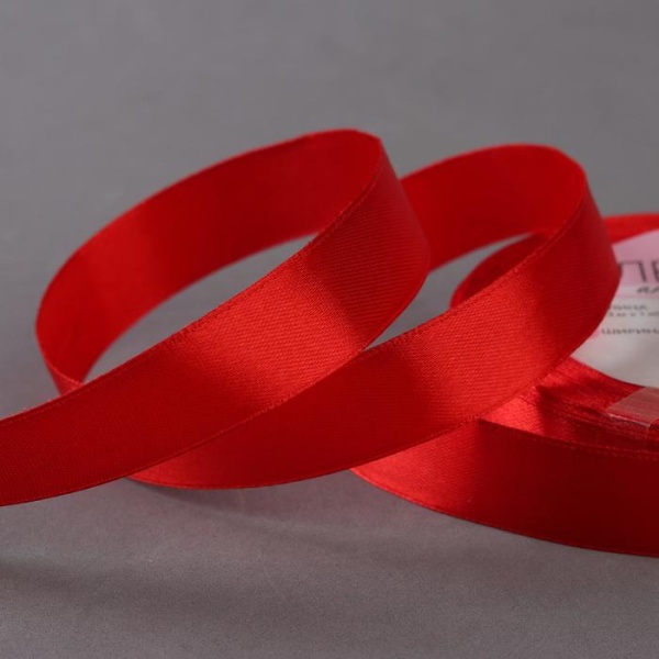 Лента атласная 25 мм × 23 ± 1 м, цвет красный №26
