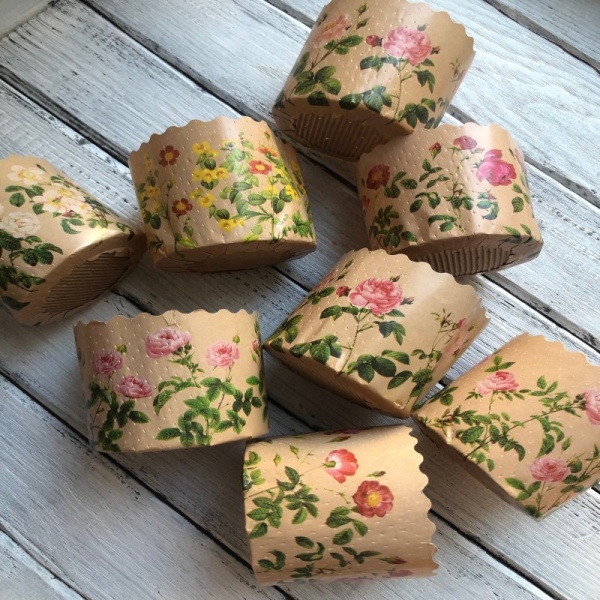 Форма бумажная для кулича на 60 гр Розы, d 60*45 мм